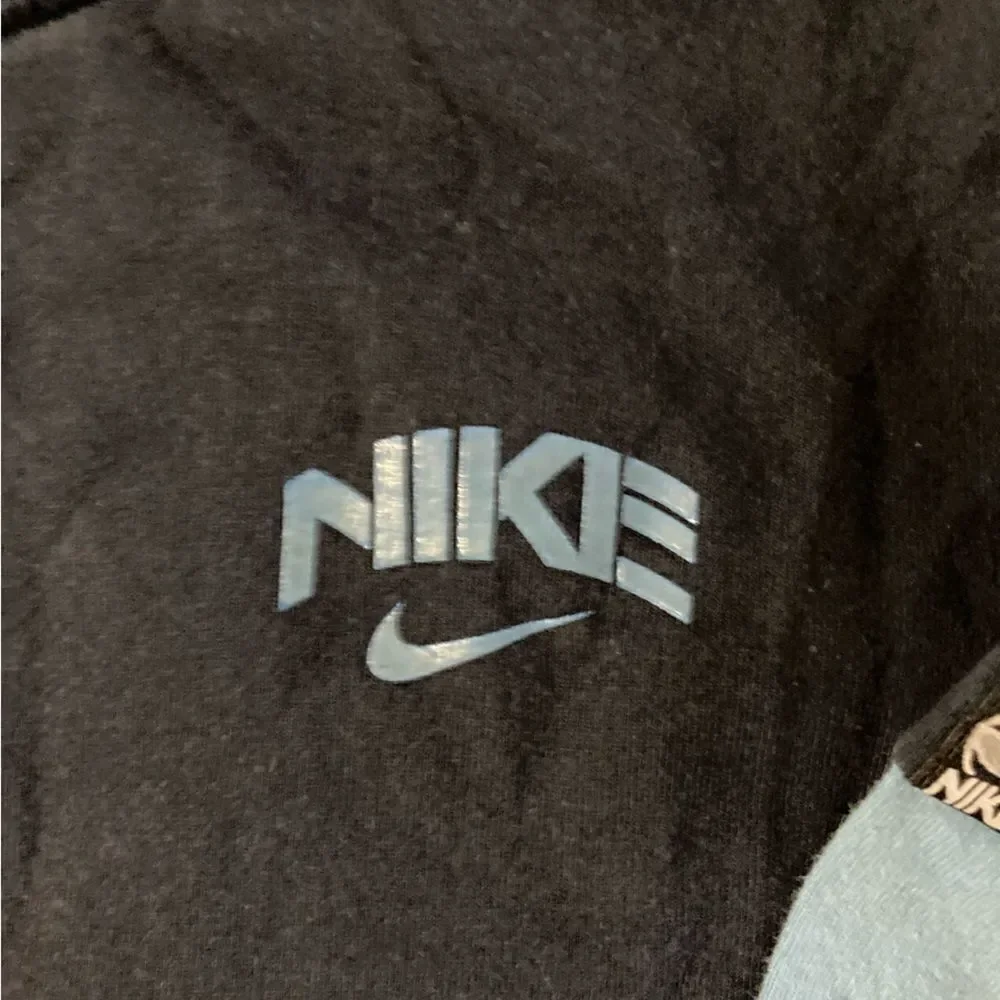Boys Vintage Nike Basketball Long Sleeve Tshirt